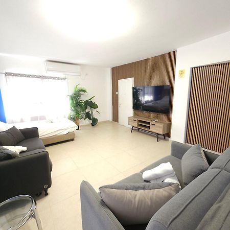 Barak Royal suites 20 Garden jacuzzi Eilat Dış mekan fotoğraf