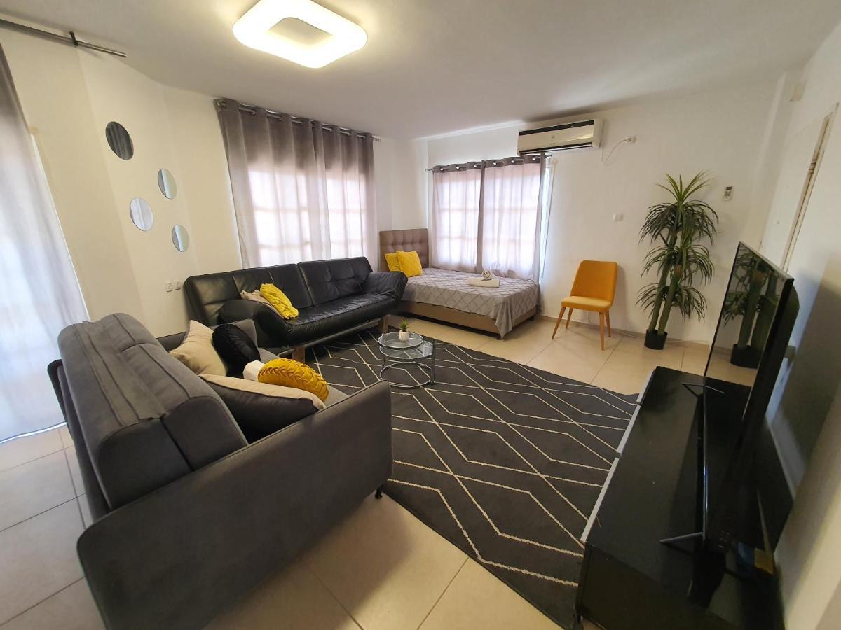 Barak Royal suites 20 Garden jacuzzi Eilat Dış mekan fotoğraf
