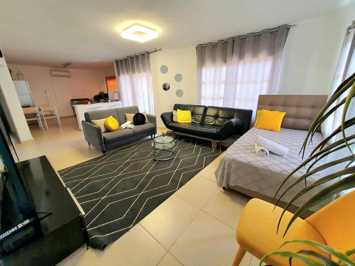Barak Royal suites 20 Garden jacuzzi Eilat Dış mekan fotoğraf